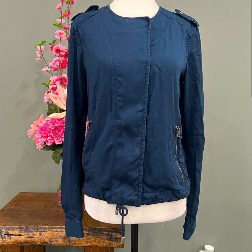 Soft Navy jacket gap XS